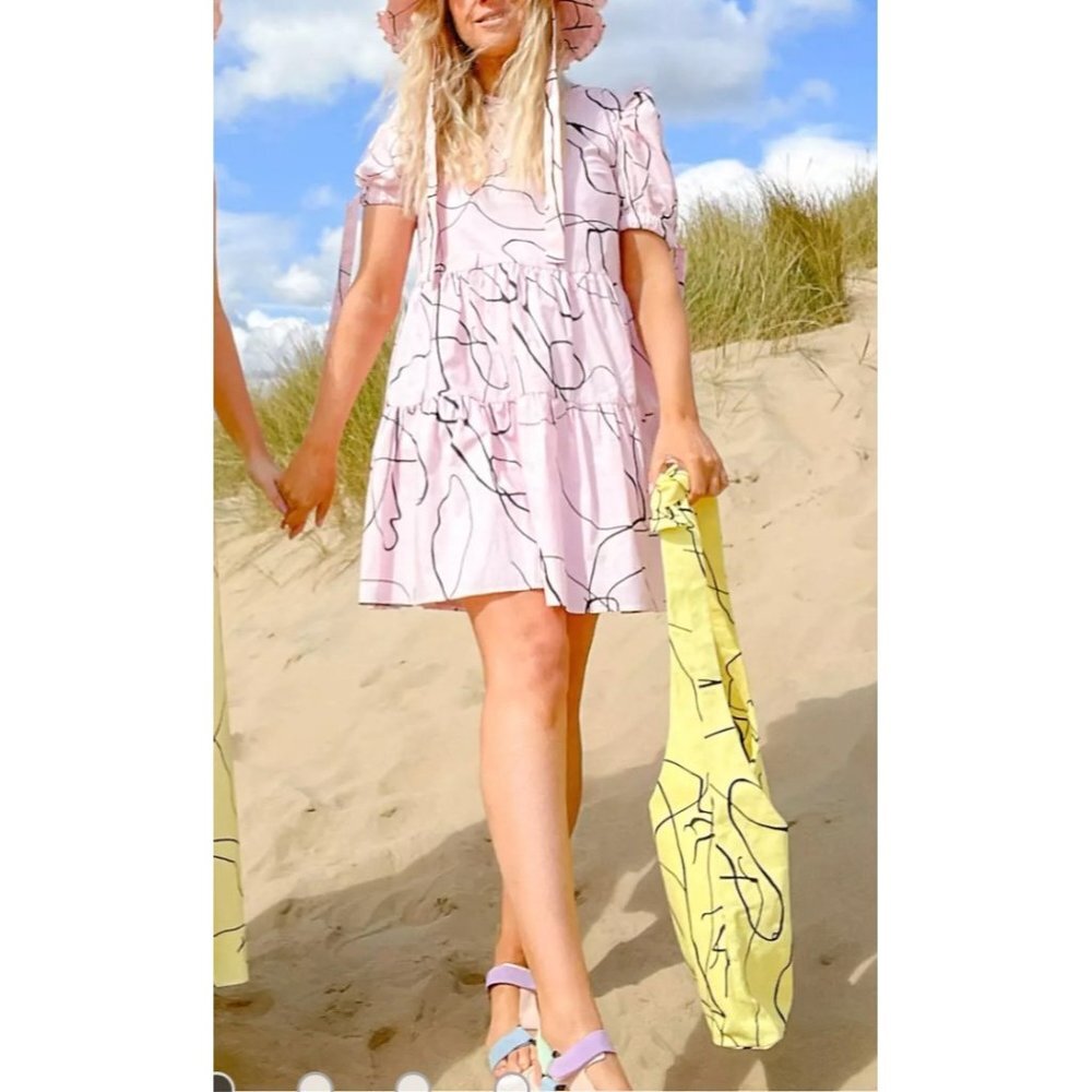 Labelrail x Olivia & Alice mini smock dress with tiered skirt in‎ abstract sz 12